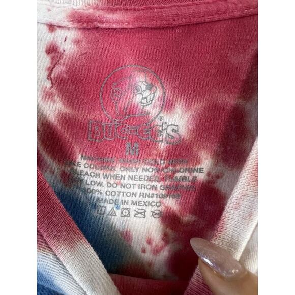 Buc-ees 4th of July Let's get it poppin! Red White & Blue Tie Dye Shirt Sz M - Picture 4 of 7